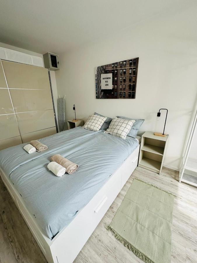 Palace Quarter 1 Peaceful Modern Central Top Floor Apartment 부다페스트 외부 사진